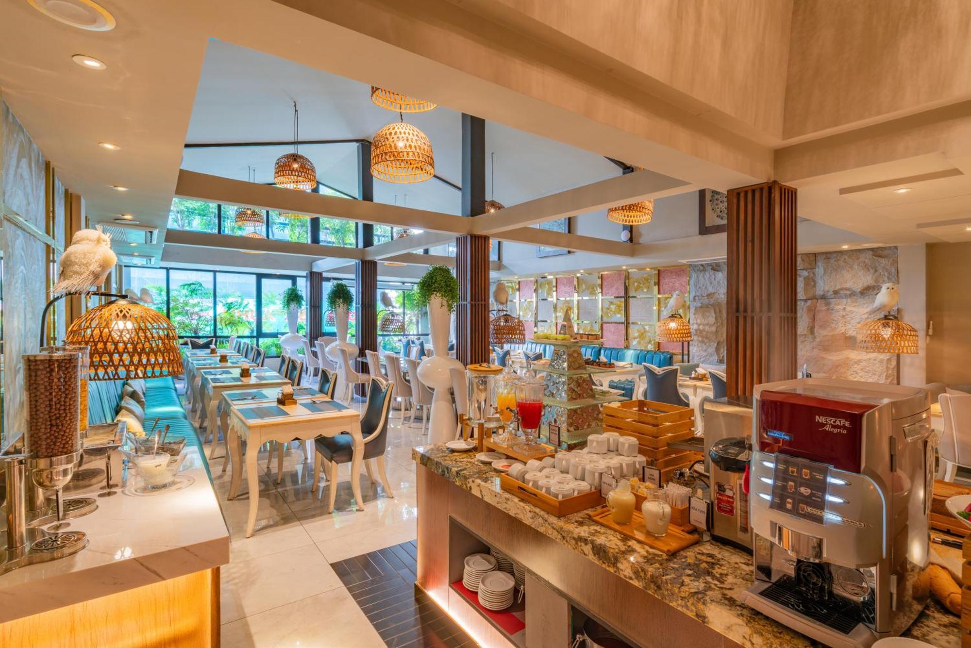 Hotel A&em Saigon 4*